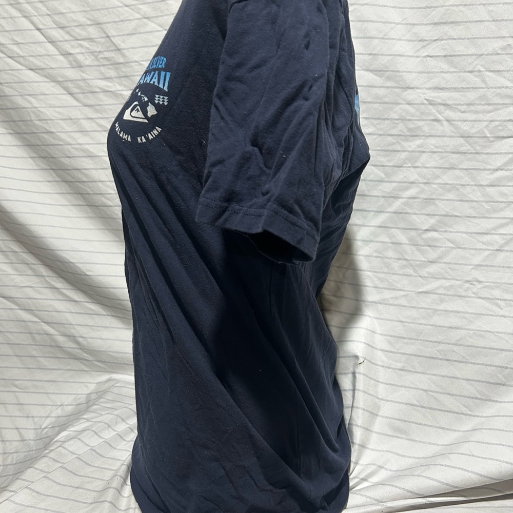 Quiksilver Black Shirt with Blue Hawaii Graphic - Picture 3 of 5